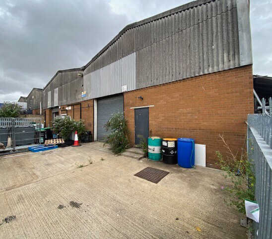 2 Clifton Rd, Huntingdon à louer - Photo du bâtiment - Image 3 de 3