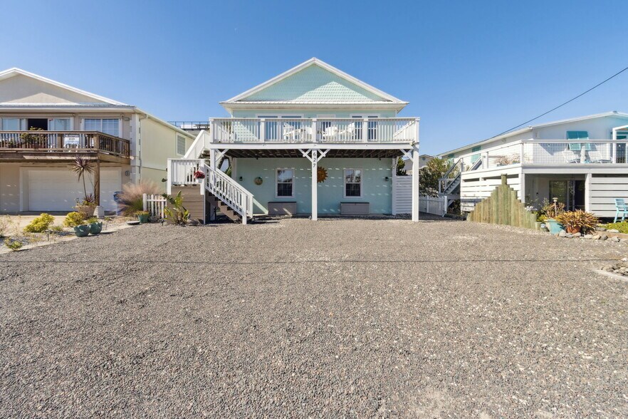 627 N Fletcher Ave, Fernandina Beach, FL à vendre - Photo du bâtiment - Image 2 de 50
