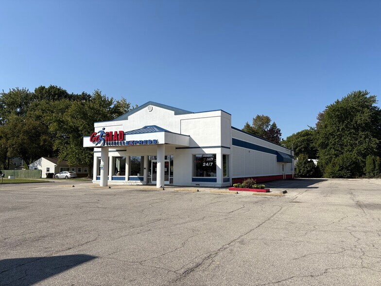 1015 Dexter Rd, Milan, MI à vendre - Photo du bâtiment - Image 2 de 5