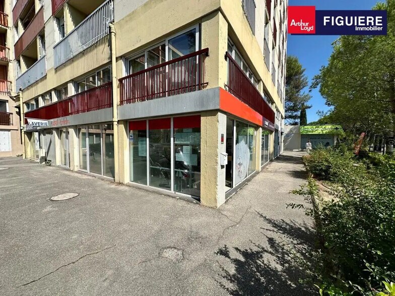 Office in Aix-en-Provence for lease - Building Photo - Image 3 of 8