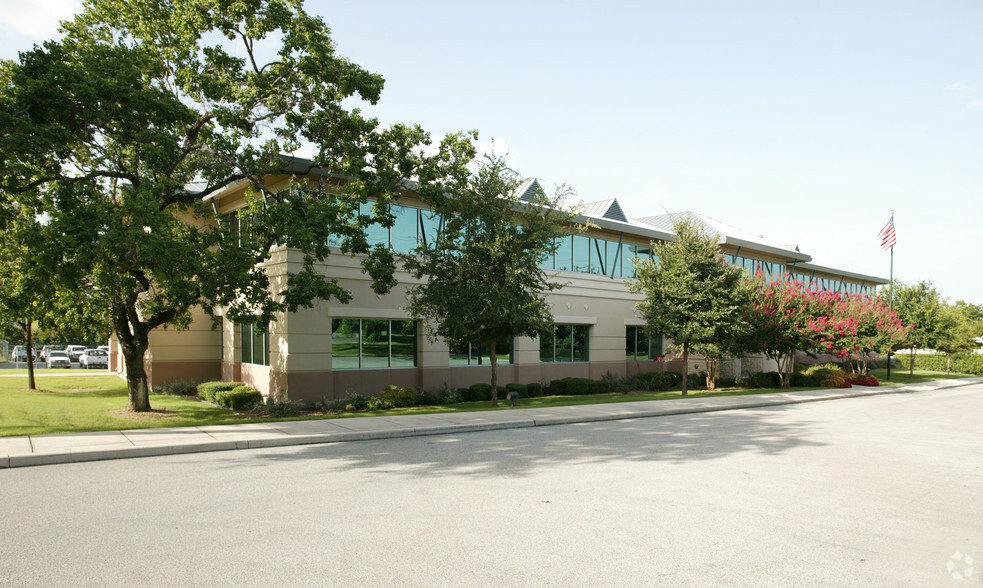 555 E Ramsey Rd, San Antonio, TX for lease - Building Photo - Image 3 of 7