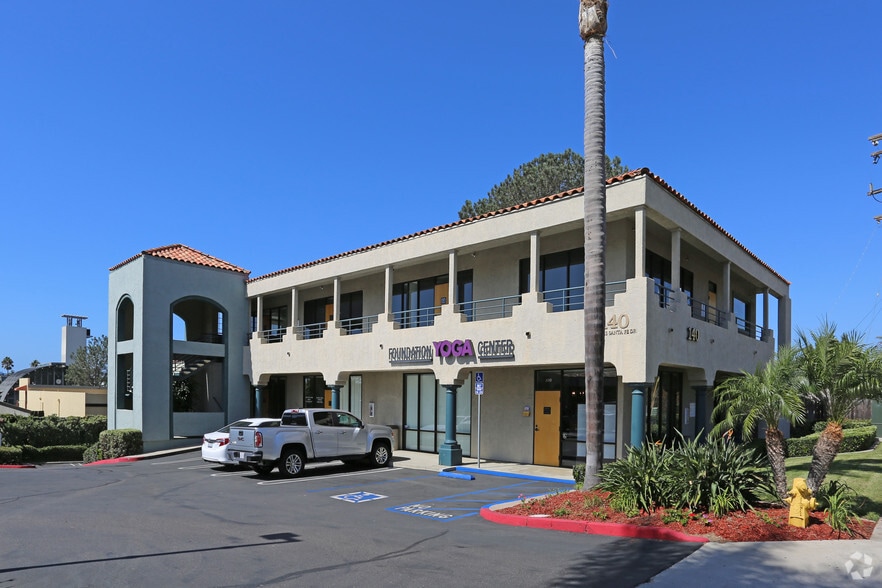 120-124 Lomas Santa Fe Dr, Solana Beach, CA for lease - Building Photo - Image 2 of 2