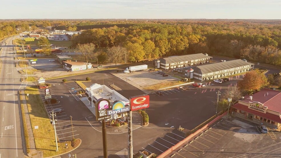 13705 Highway 17, Lavonia, GA à vendre - Vidéo sur l’inscription commerciale - Image 2 de 18