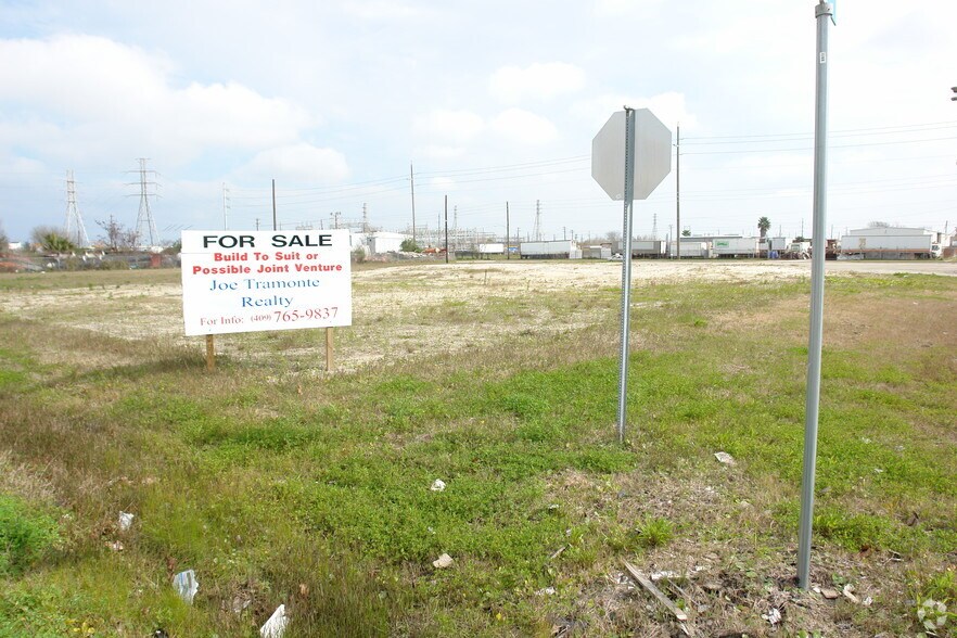 Winnie St, Galveston, TX à vendre - Photo du bâtiment - Image 2 de 8
