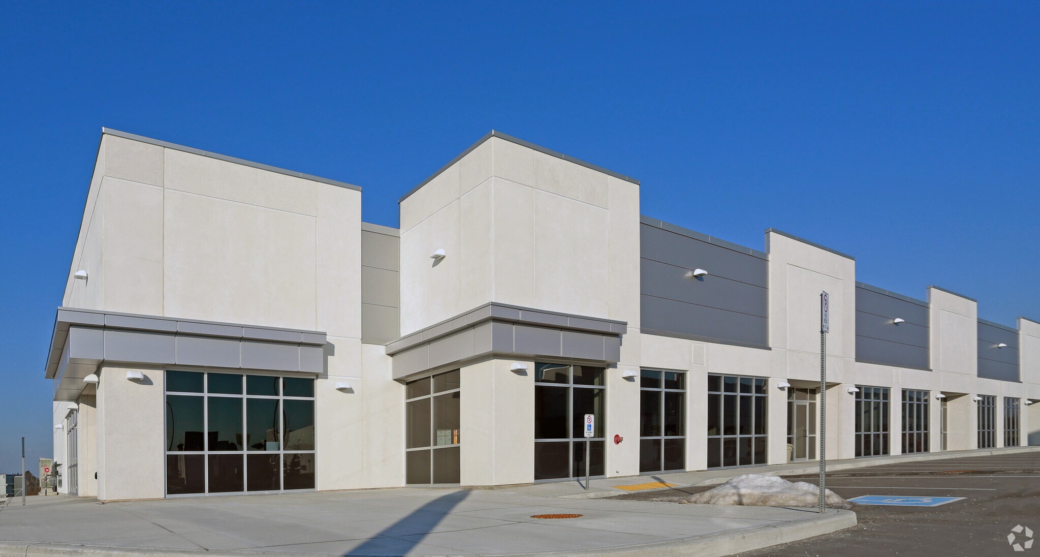 70 Innovator Ave, Whitchurch-Stouffville, ON à vendre Photo principale- Image 1 de 1