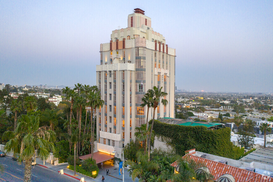 8358 W Sunset Blvd, West Hollywood, CA for sale - Primary Photo - Image 1 of 1