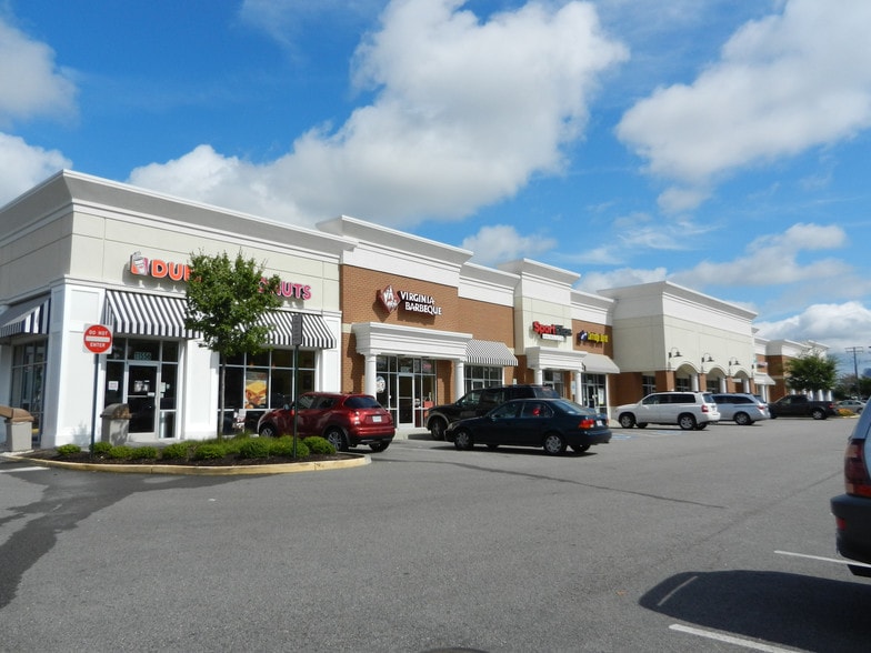 11500-11556 Busy St, North Chesterfield, VA for lease - Building Photo - Image 3 of 5