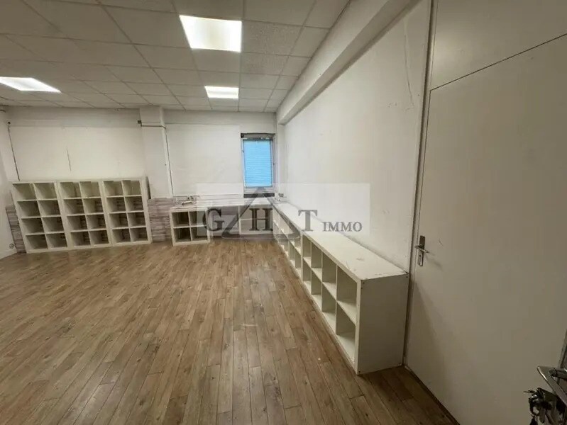Bureau dans Igny à louer Photo intérieure- Image 1 de 4