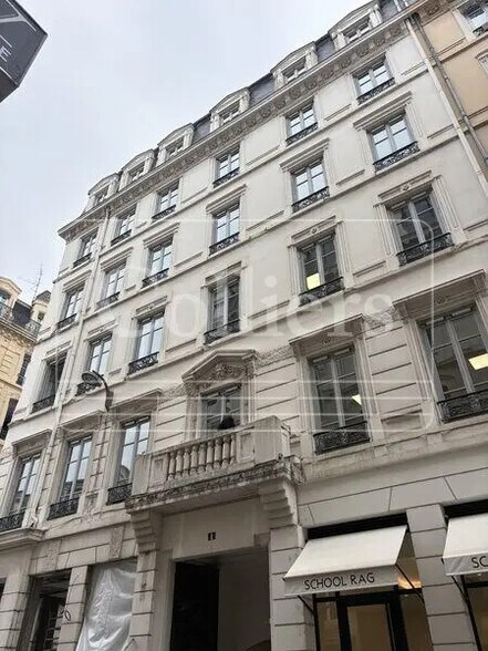 1 Rue Des Quatre Chapeaux, Lyon à louer - Photo du bâtiment - Image 1 de 9