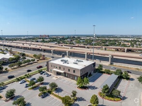 505 Louis Henna Blvd, Round Rock, TX - Aerial  map view