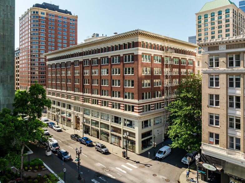720 SW Washington St, Portland, OR for sale - Building Photo - Image 1 of 15