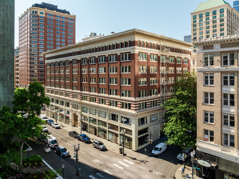 720 SW Washington St, Portland, OR à vendre - Photo du bâtiment - Image 1 de 15