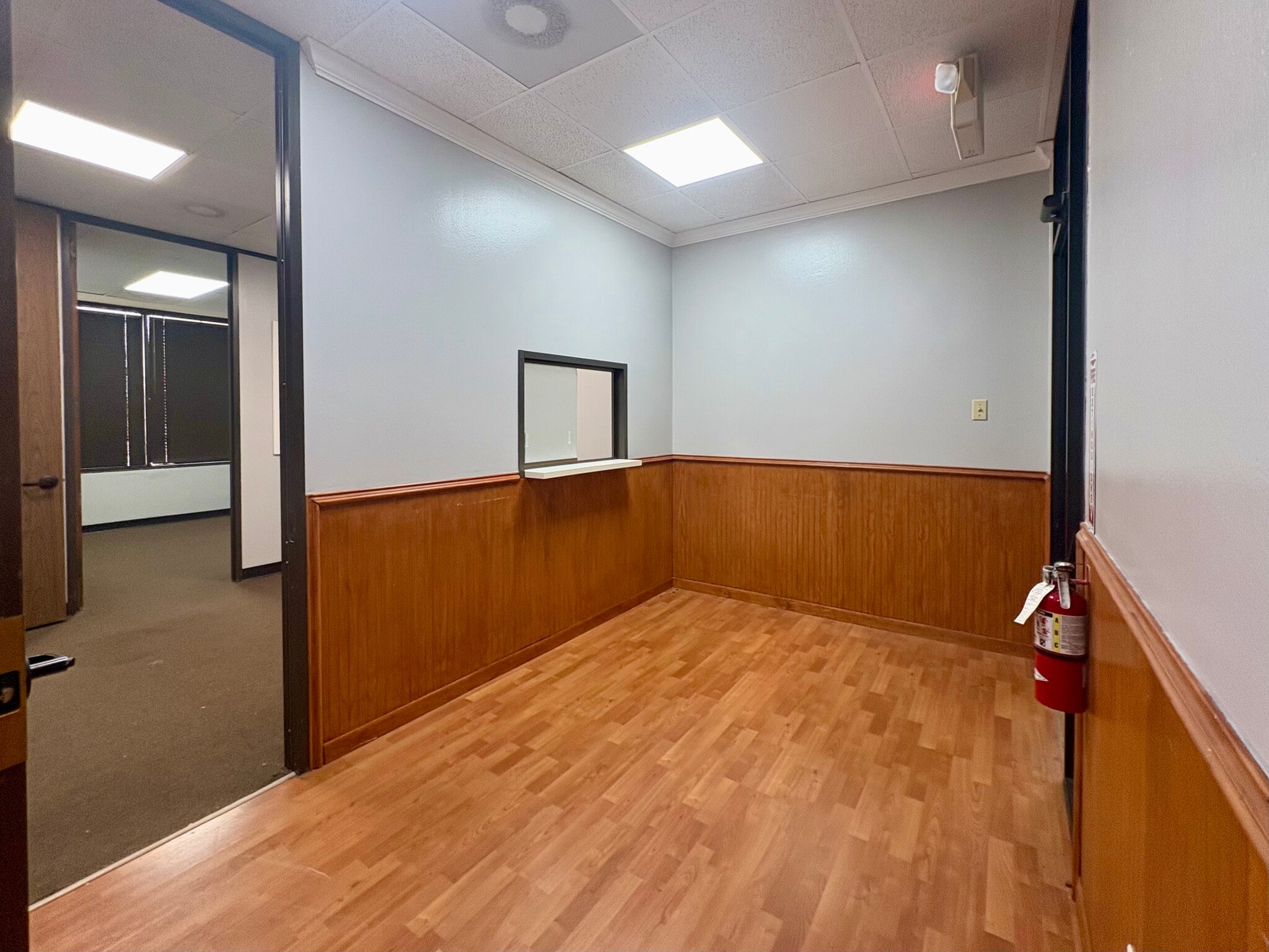 2501 Palmer Hwy, Texas City, TX for lease Interior Photo- Image 1 of 2
