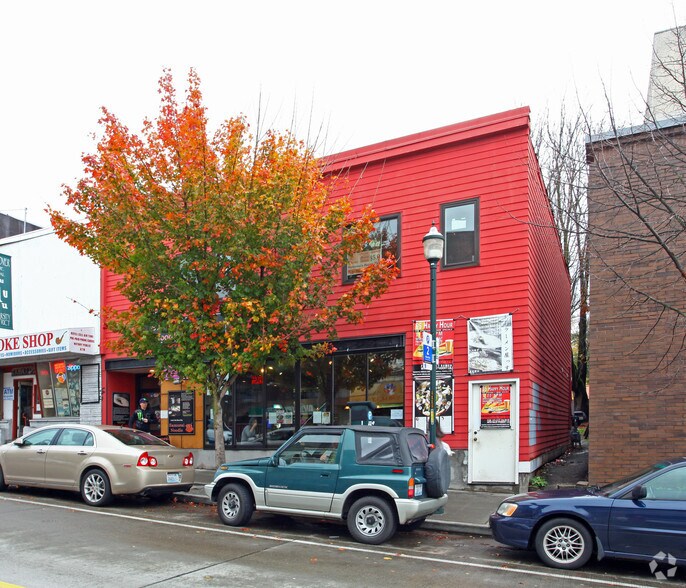 4138 University Way NE, Seattle, WA à louer - Photo du bâtiment - Image 2 de 2