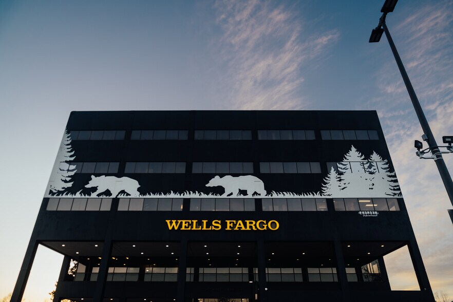 5353 W Dartmouth Ave, Denver, CO à louer - Photo du bâtiment - Image 2 de 34