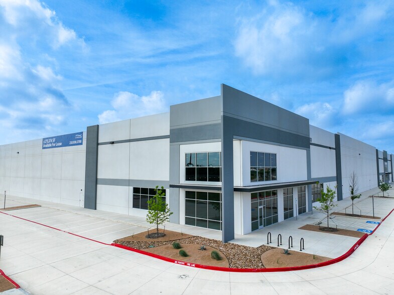 5390 Freeport Rd, Von Ormy, TX à vendre - Photo du bâtiment - Image 2 de 15