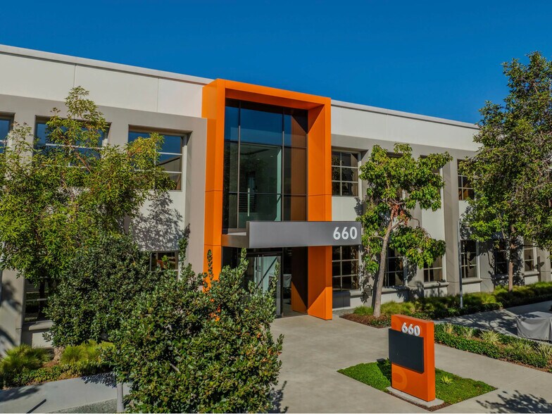 680 N McCarthy Blvd, Milpitas, CA à louer - Photo principale - Image 1 de 34