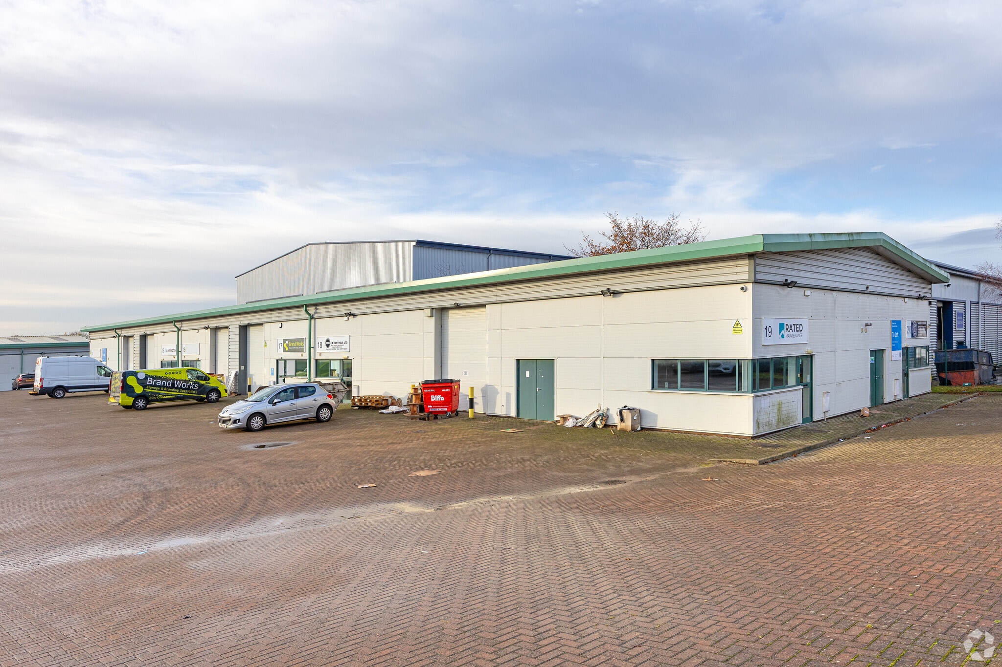 Boothroyds Way, Pontefract for lease Primary Photo- Image 1 of 3