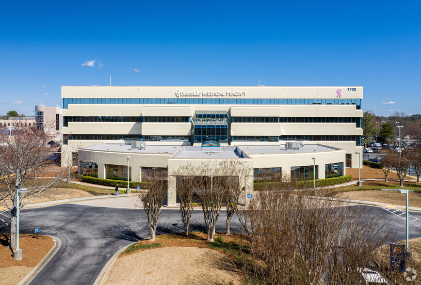 1700 Tree Lane Rd, Snellville, GA for lease - Building Photo - Image 1 of 7