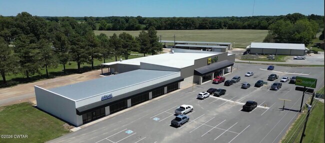 Plus de détails pour 1132 W Church St, Alamo, TN - Commerce de détail à louer