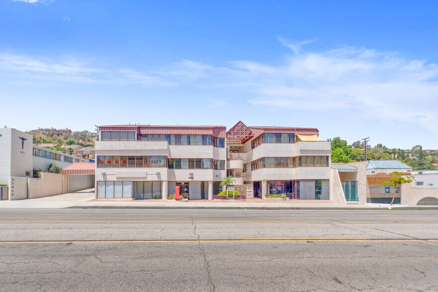 809 S Atlantic Blvd, Monterey Park, CA à vendre - Photo du bâtiment - Image 1 de 38