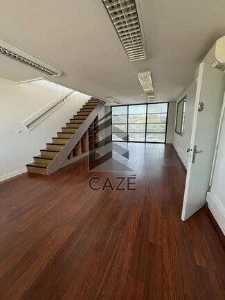 Plus de détails pour Bureau à vendre