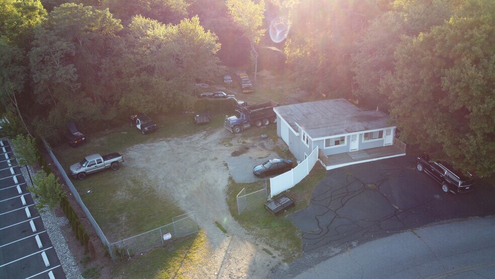 9-19 King St, Old Saybrook, CT à vendre - Photo du bâtiment - Image 2 de 5