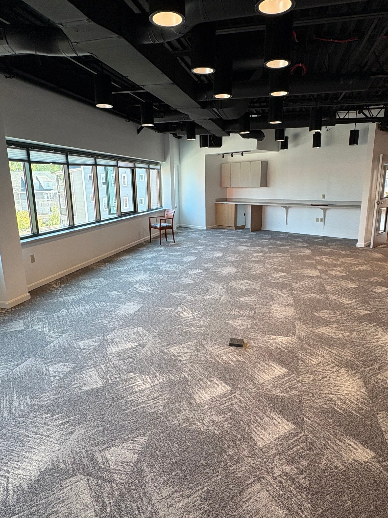 300 Western Ave, Brighton, MA à louer Photo du bâtiment- Image 1 de 2