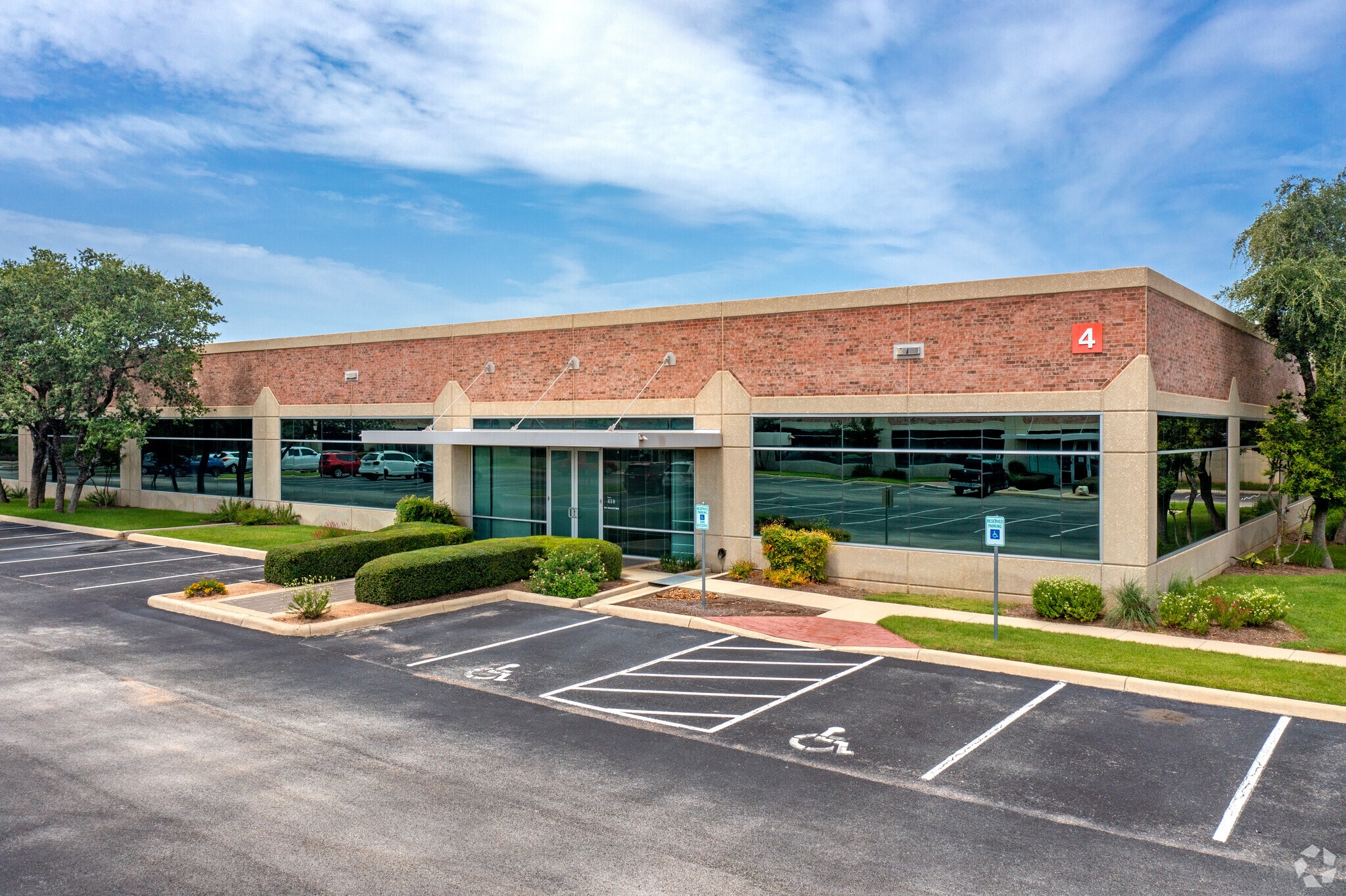 17319 San Pedro Ave, San Antonio, TX for lease Building Photo- Image 1 of 9