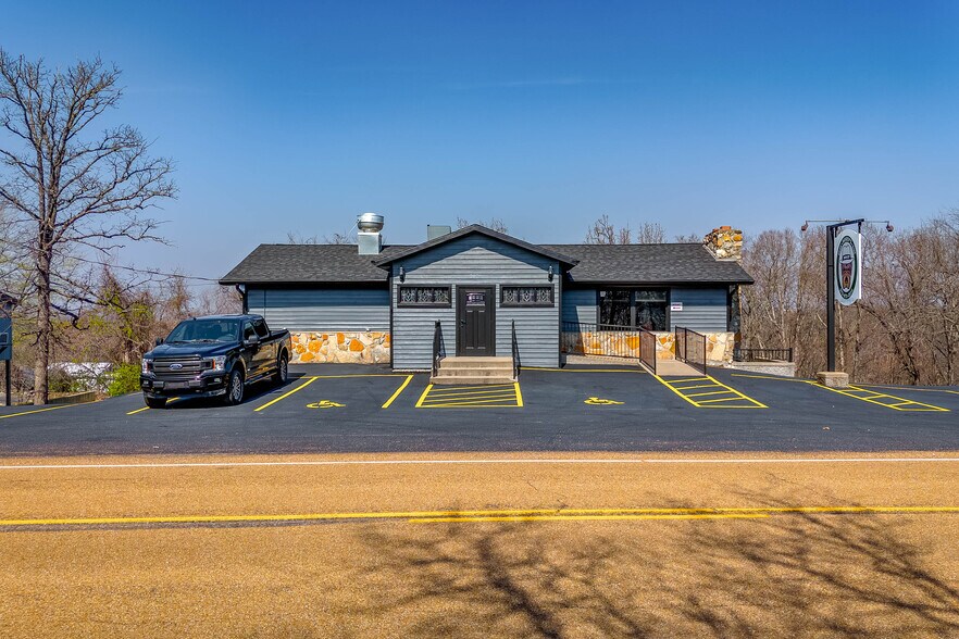 2079 State Road Y, Linn Creek, MO à vendre - Photo principale - Image 1 de 67