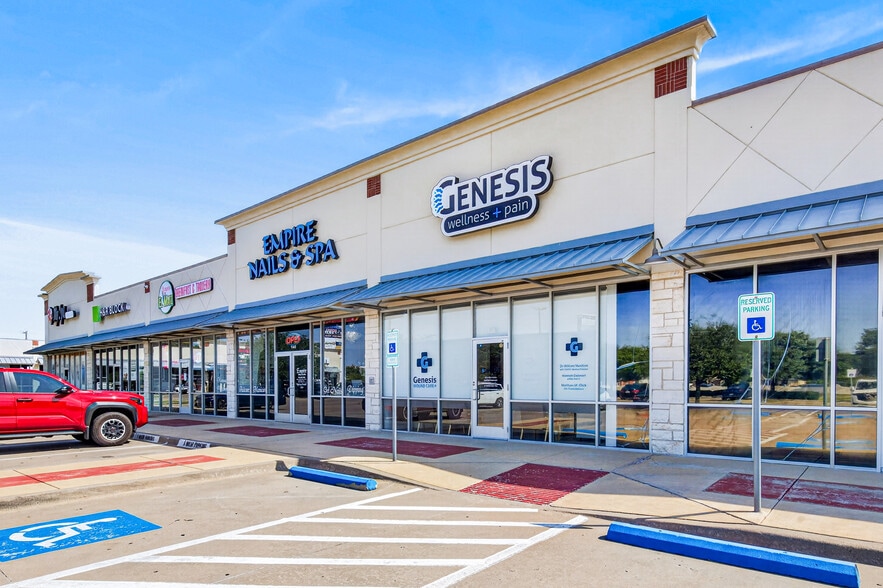 108 E Us Highway 80, Forney, TX for lease - Building Photo - Image 2 of 38