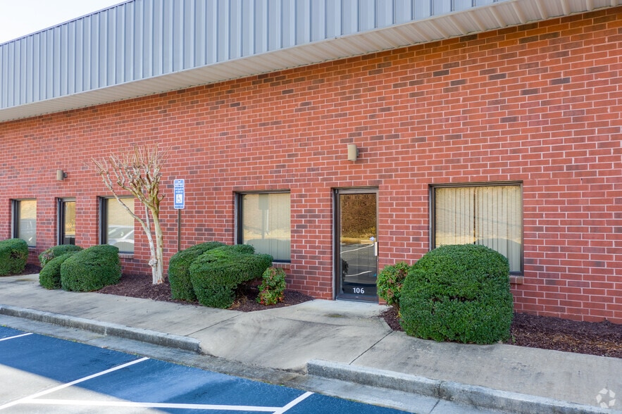 355 Brogdon Rd, Suwanee, GA for lease - Building Photo - Image 3 of 10
