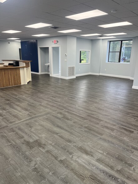 138 Leland St, Framingham, MA for lease - Building Photo - Image 2 of 17