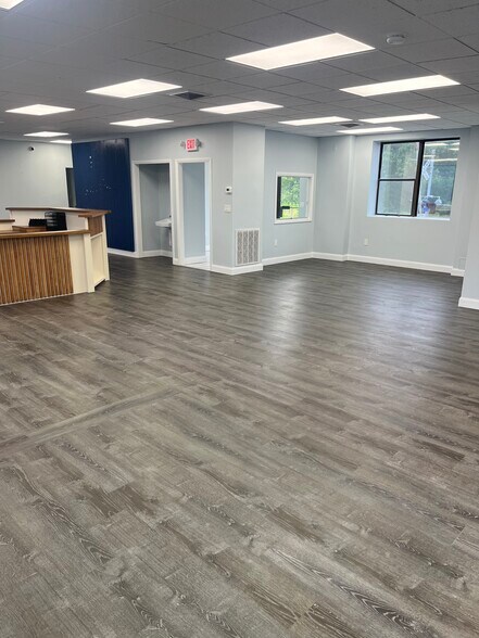138 Leland St, Framingham, MA à louer - Photo du bâtiment - Image 2 de 17
