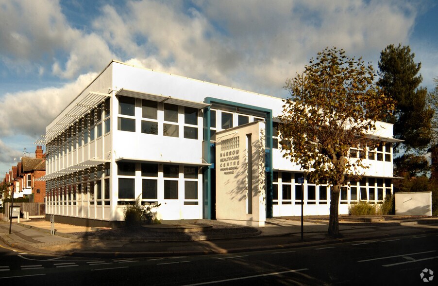 84-88 Pinner Rd, Harrow à louer - Photo du bâtiment - Image 2 de 3