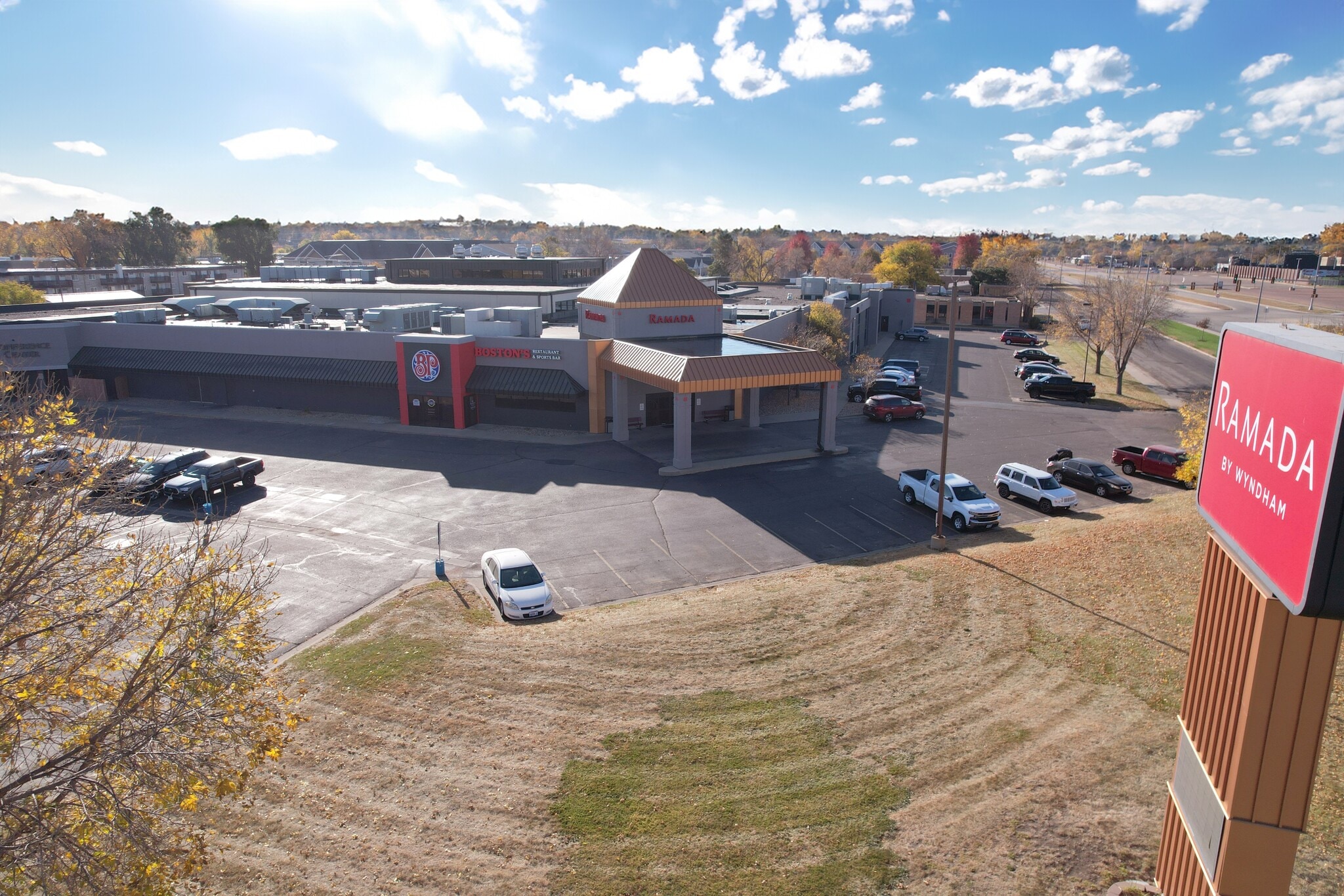 1301 W Russell St, Sioux Falls, SD à vendre Photo du bâtiment- Image 1 de 15
