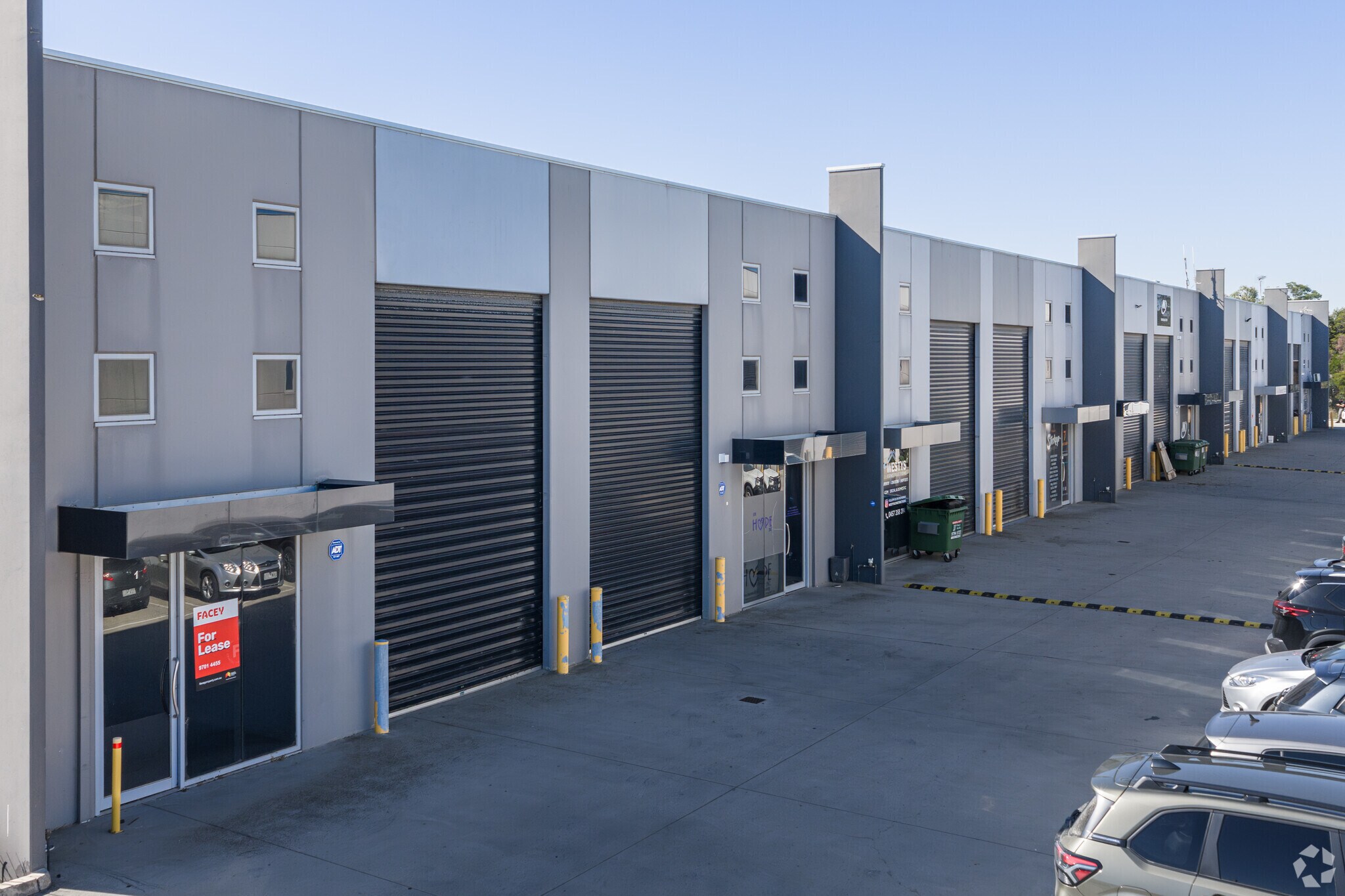 1-19 Rays Way, Pakenham for lease Primary Photo- Image 1 of 4