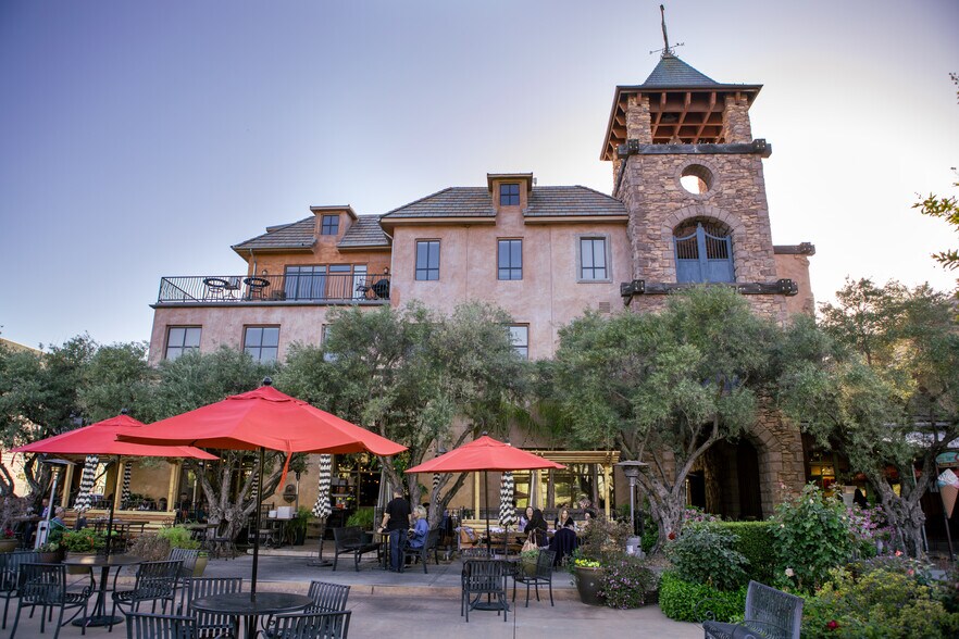 4315-4363 Town Center Blvd, El Dorado Hills, CA à louer - Photo du bâtiment - Image 2 de 102