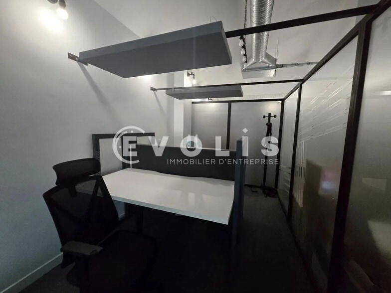 Office in Wissous for lease - Interior Photo - Image 3 of 9