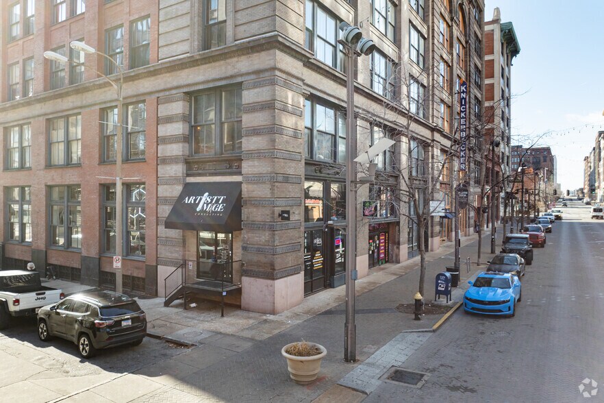 1308 Washington Ave, Saint Louis, MO à louer - Photo du bâtiment - Image 3 de 11