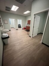 7796 Wolf Trail Cv, Germantown, TN for lease Interior Photo- Image 1 of 7