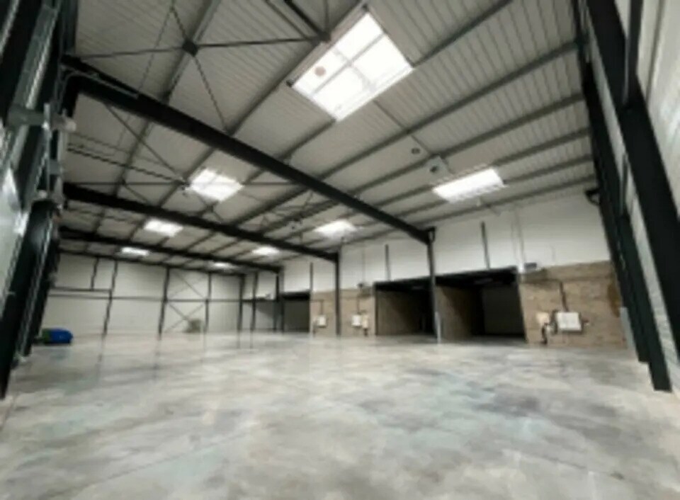 Flex in Vaulx-en-Velin for sale Building Photo- Image 1 of 11