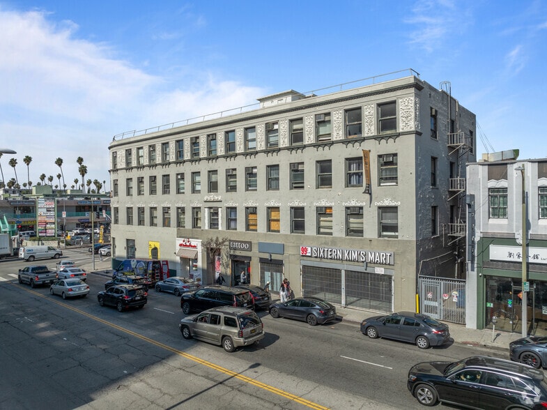 3923 W 6th St, Los Angeles, CA for lease - Building Photo - Image 3 of 12