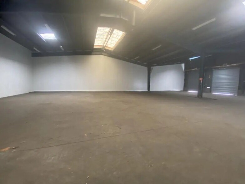 Industrial in Sotteville-lès-Rouen for lease - Interior Photo - Image 3 of 3