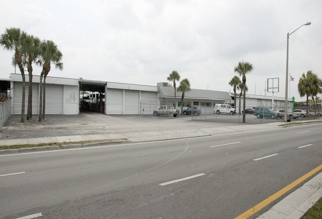 Plus de détails pour 4333 NW 27th Ave, Miami, FL - Industriel à vendre