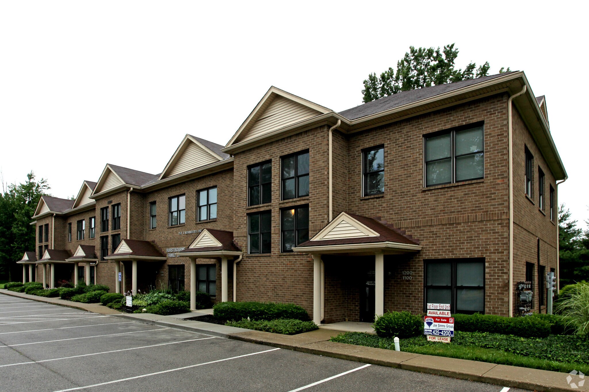 2304 Hurstbourne Village Dr, Louisville, KY à vendre Photo principale- Image 1 de 4