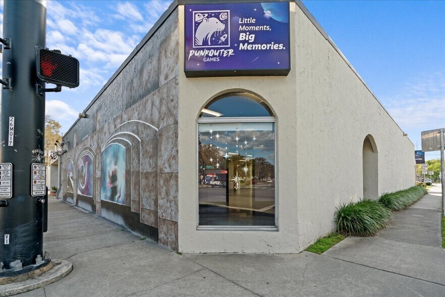 13 NW 8th Ave, Gainesville, FL à louer - Photo du bâtiment - Image 2 de 15