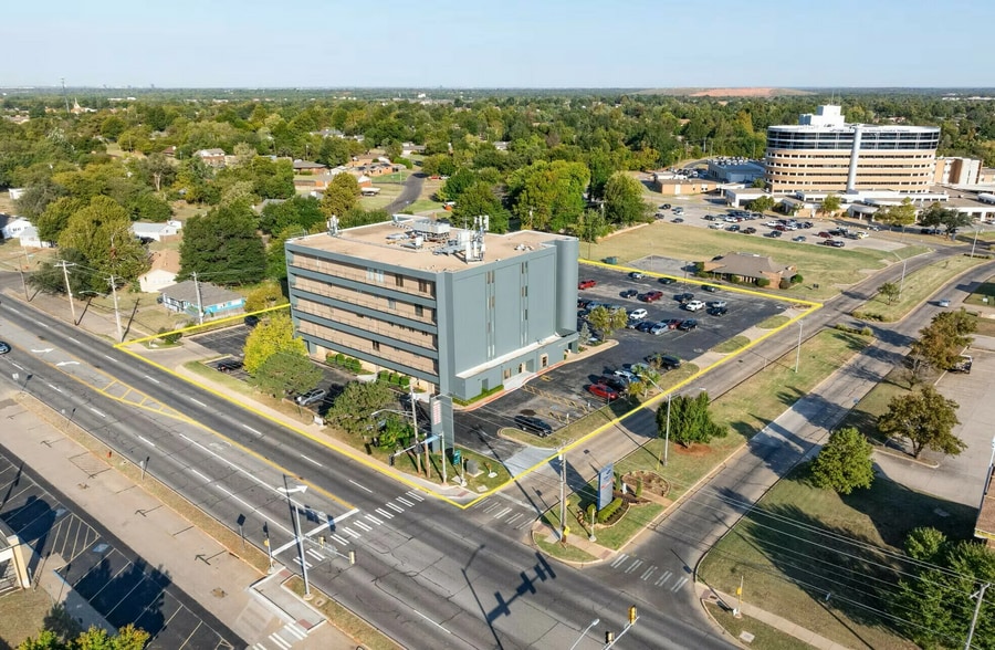 2801 Parklawn Dr, Midwest City, OK for lease - Aerial - Image 3 of 12