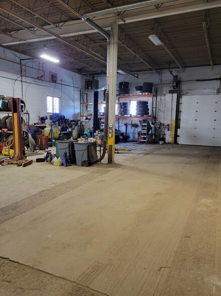 31 Tosun Rd, Wolcott, CT à vendre - Photo intérieure - Image 3 de 11