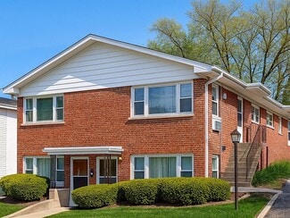 Plus de détails pour 921 College Ave, Wheaton, IL - Multi-résidentiel à vendre